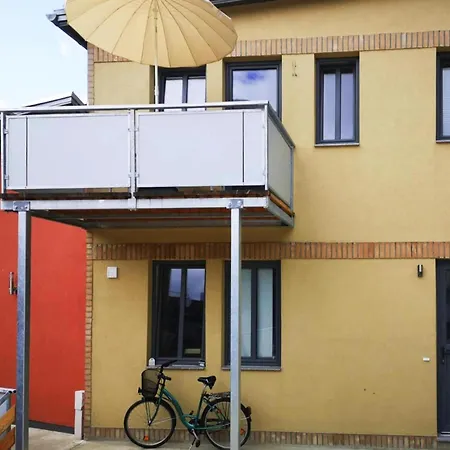 Terraced House Dania, *